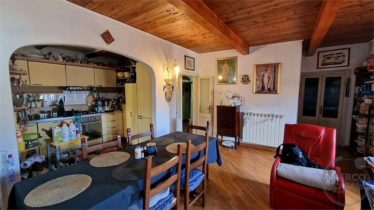 TODI – APPARTAMENTO AL TERZO ED ULTIMO PIANO