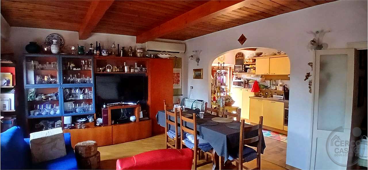 TODI – APPARTAMENTO AL TERZO ED ULTIMO PIANO