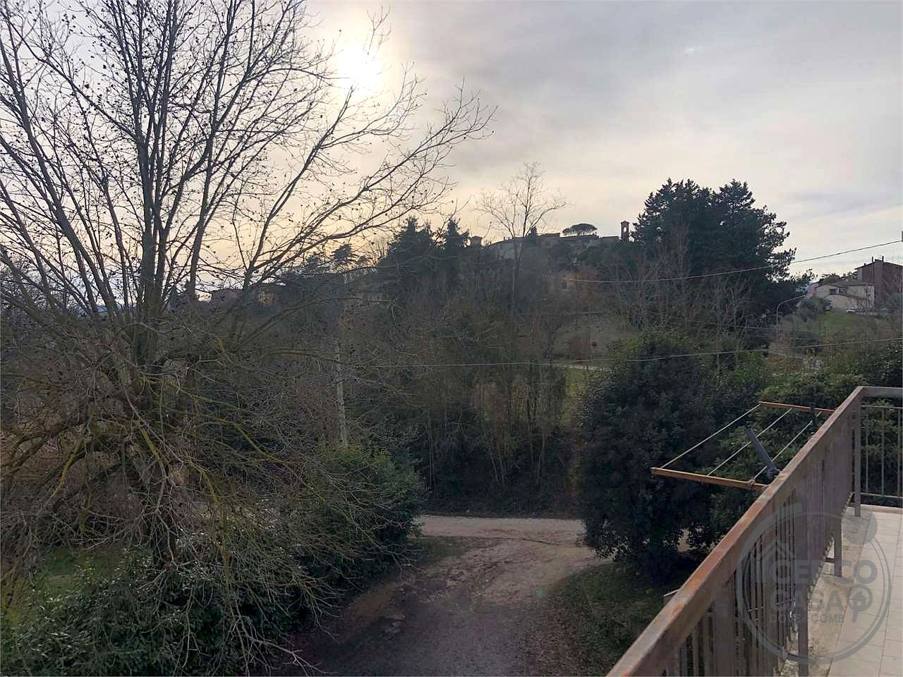 TODI - COLLEVALENZA: APPARTAMENTO IN QUADRIFAMILIARE