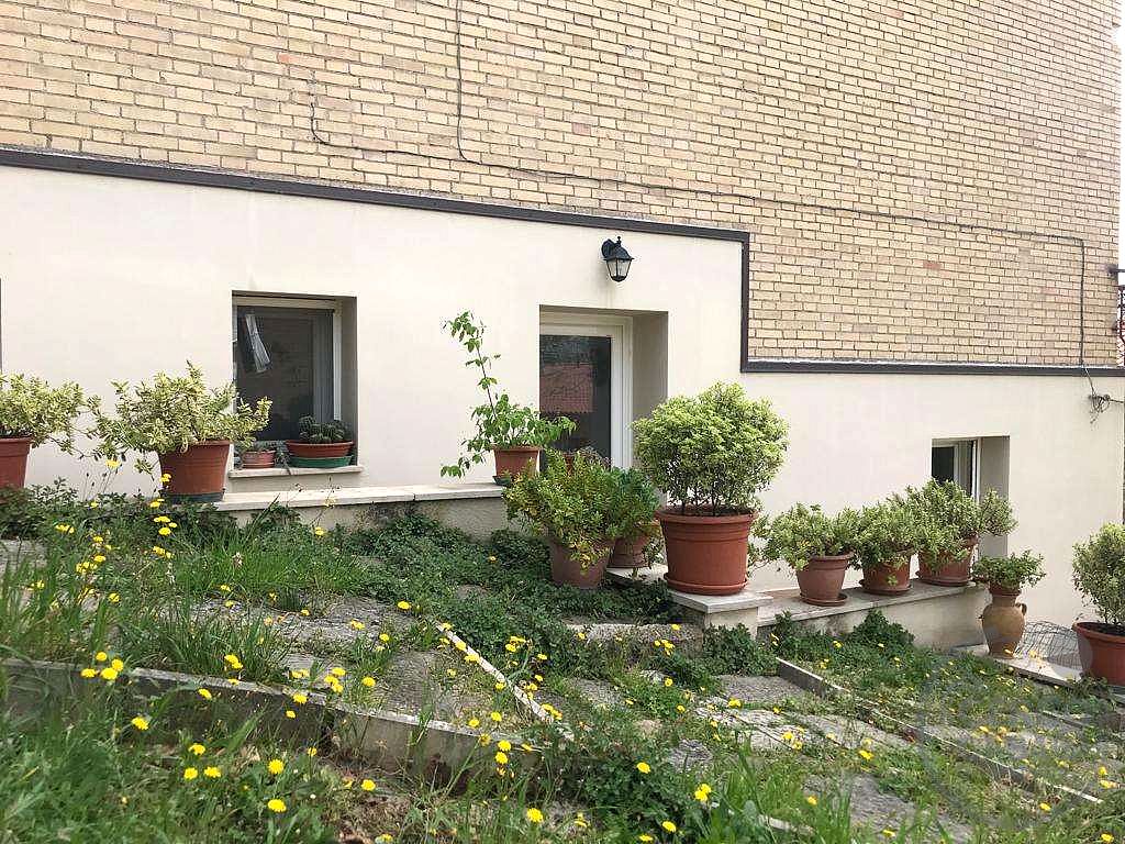 VILLA CAPOTESTA DIVISA IN DUE UNITA' ABITATIVE