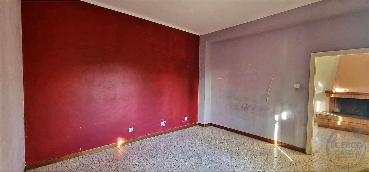 MASSA MARTANA - PORZIONE DI CASALE
