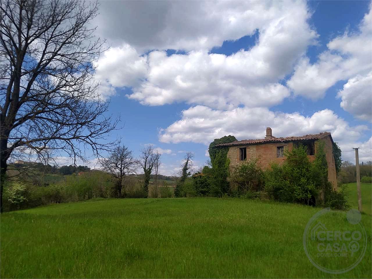 CASALE DA RISTRUTTURARE CON TERRENO