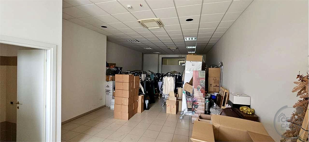 COLLAZZONE - COLLEPEPE - LOCALE COMMERCIALE