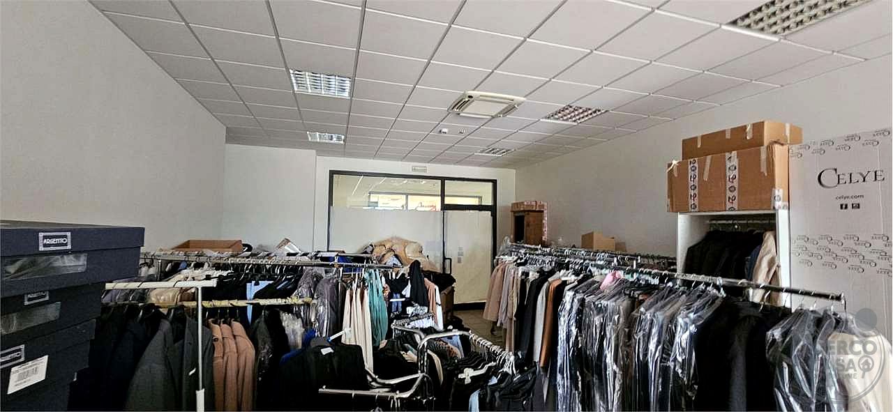 COLLAZZONE - COLLEPEPE - LOCALE COMMERCIALE