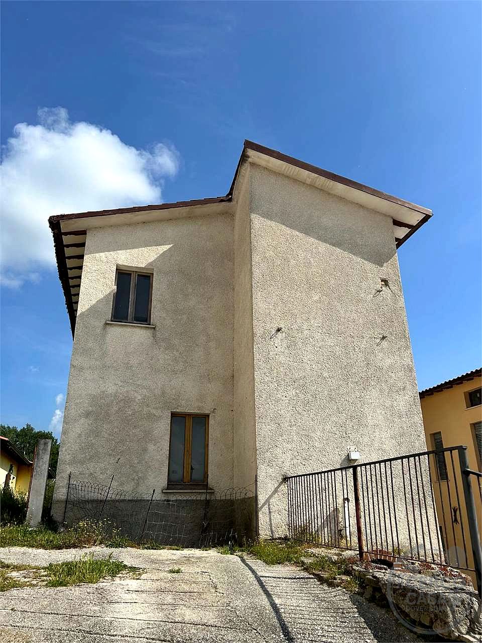 GUALDO TADINO - LOC. PIAGGE: CIELO-TERRA
