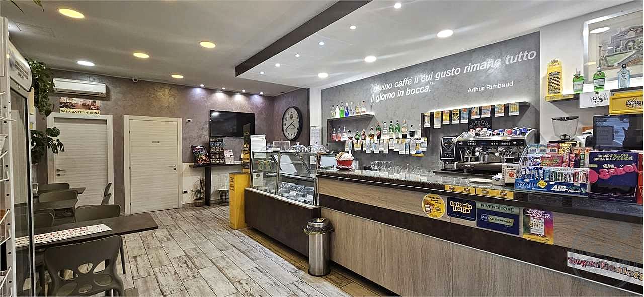 TODI CENTRO STORICO: ATTIVITA' DI BAR/CAFFETTERIA