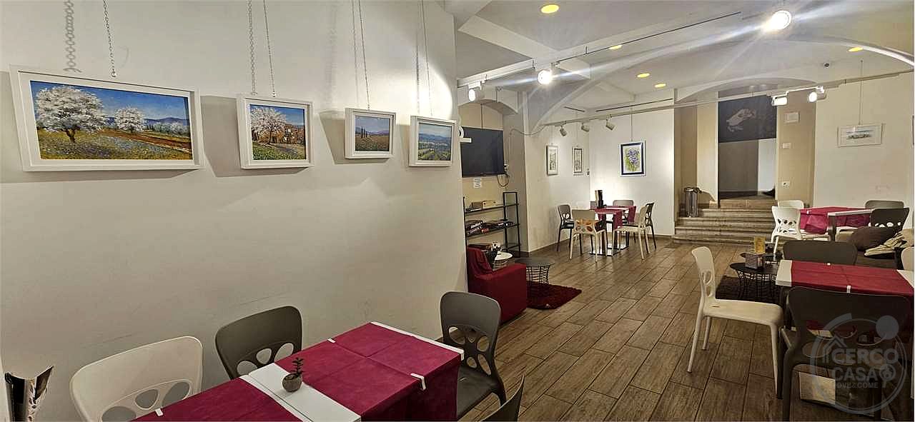 TODI CENTRO STORICO: ATTIVITA' DI BAR/CAFFETTERIA