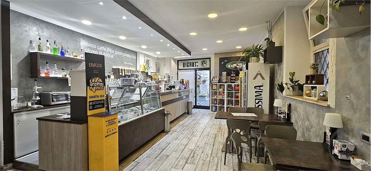 TODI CENTRO STORICO: ATTIVITA' DI BAR/CAFFETTERIA
