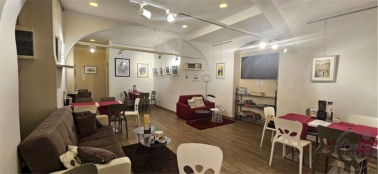 TODI CENTRO STORICO: ATTIVITA' DI BAR/CAFFETTERIA