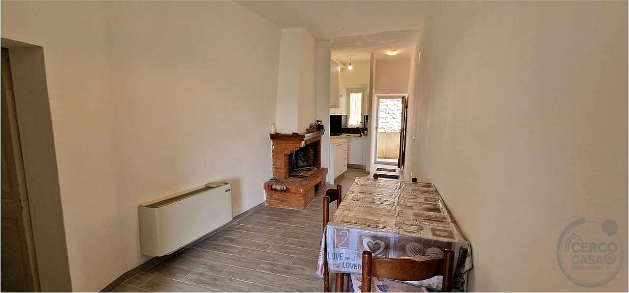MASSA MARTANA - VIEPRI: APPARTAMENTO RISTRUTTURATO