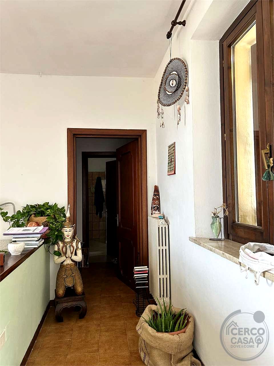 CANNARA (COLLEMANCIO): APPARTAMENTO IN CASALE
