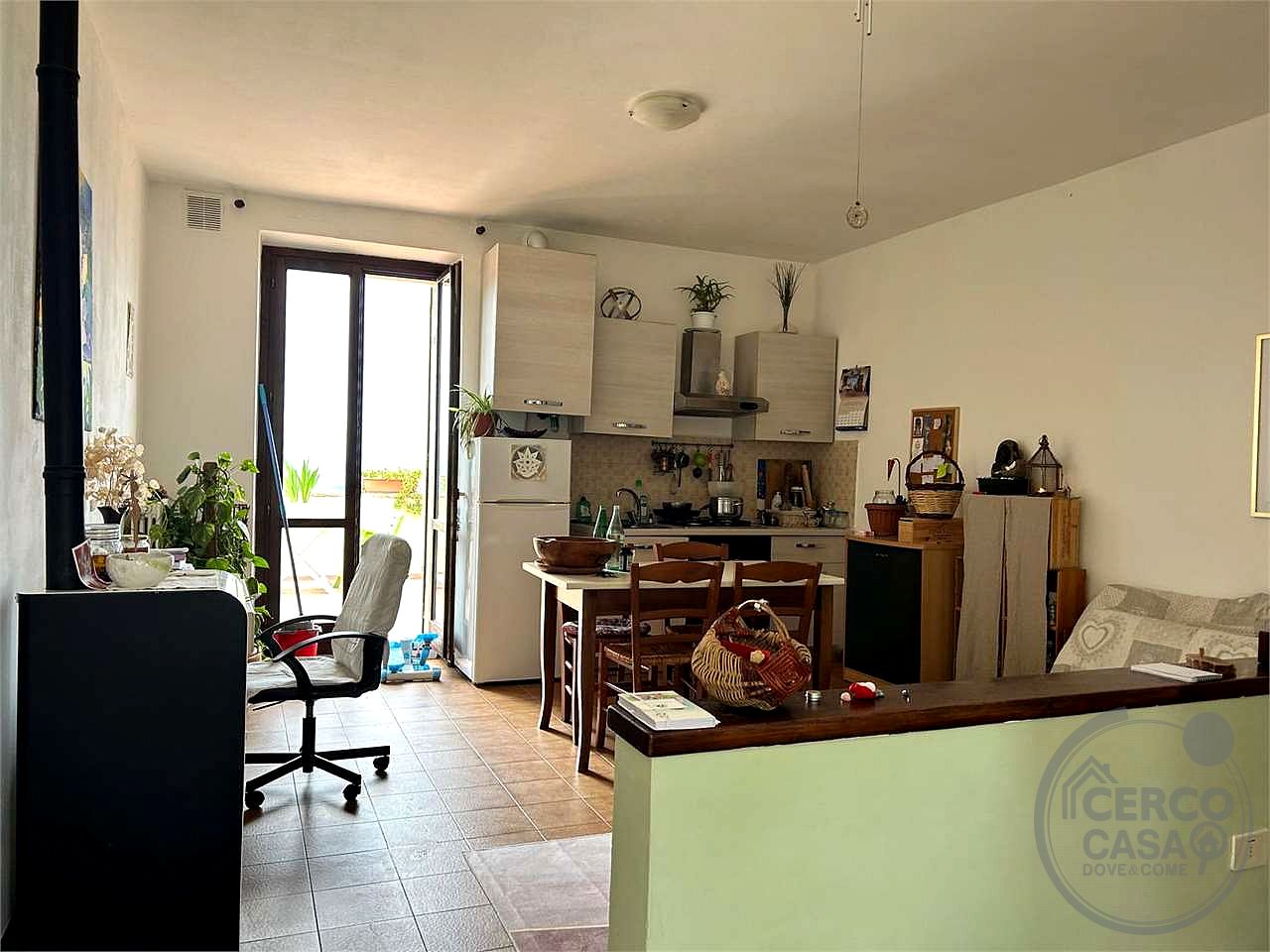 CANNARA (COLLEMANCIO): APPARTAMENTO IN CASALE