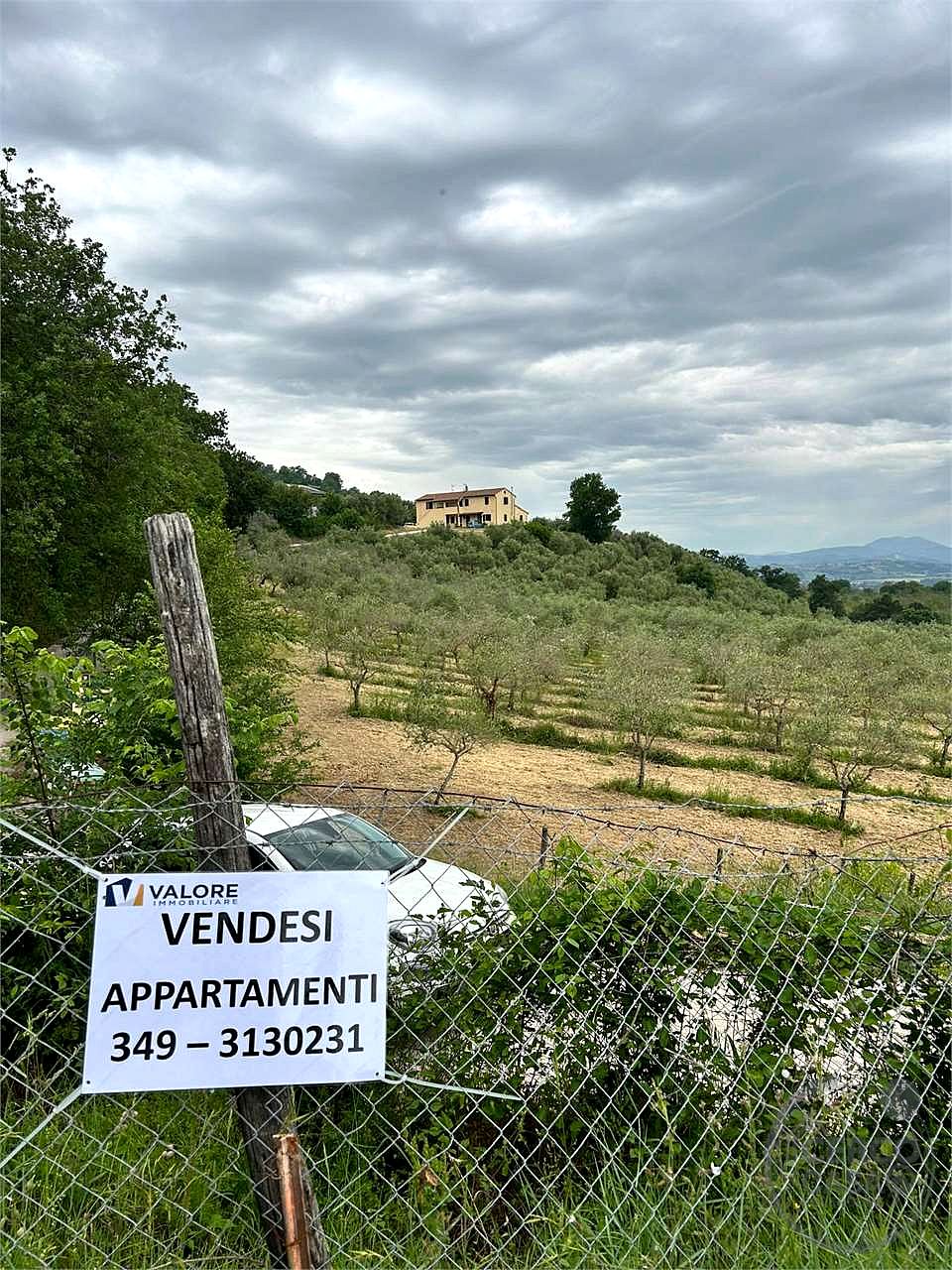 CANNARA (COLLEMANCIO): APPARTAMENTO IN CASALE