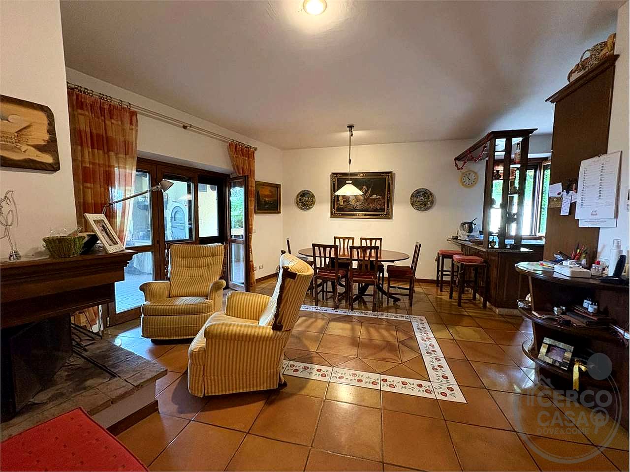 TODI - MONTELUPINO: PRESTIGIOSA VILLA PANORAMICA