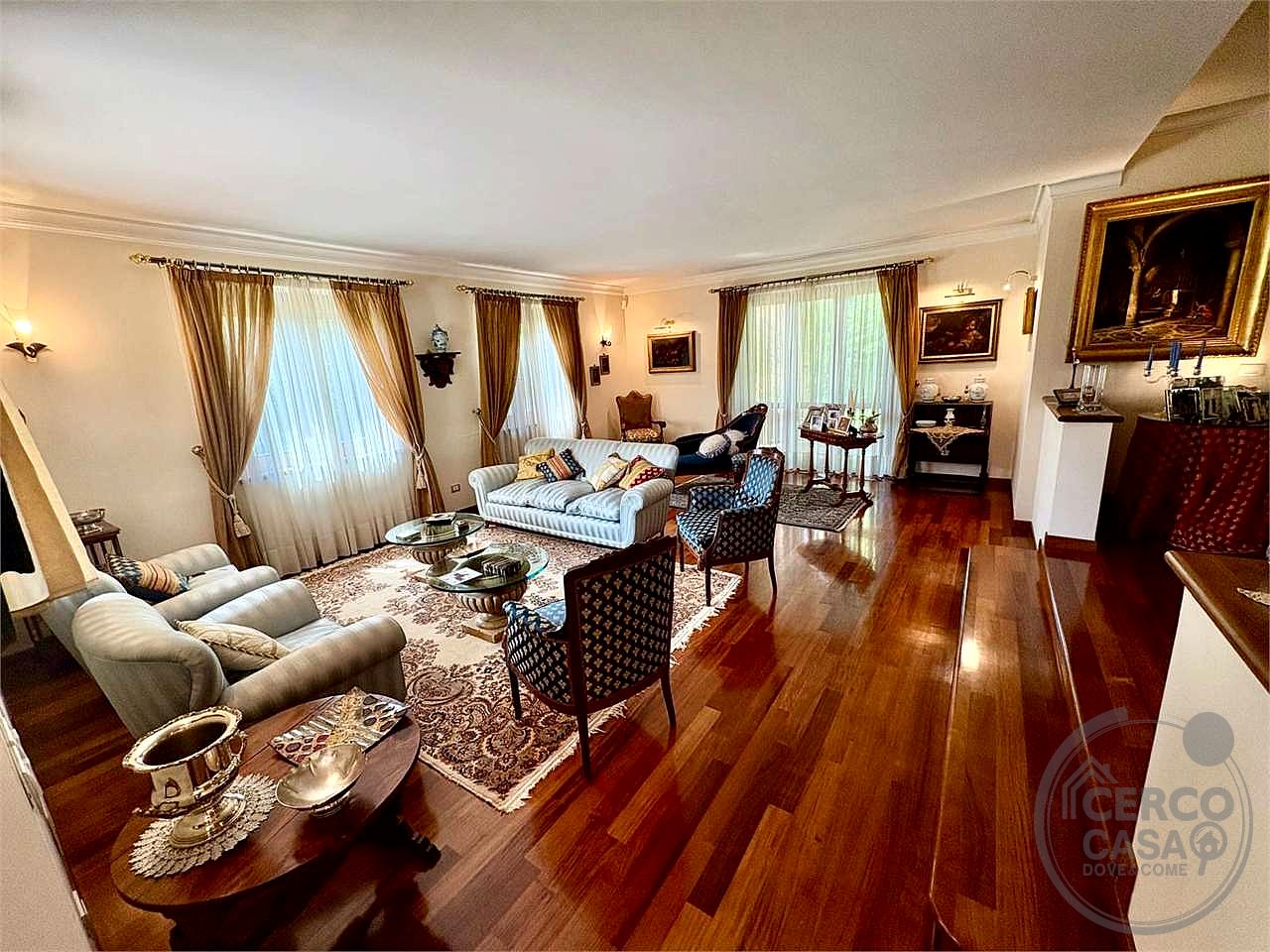 TODI - MONTELUPINO: PRESTIGIOSA VILLA PANORAMICA