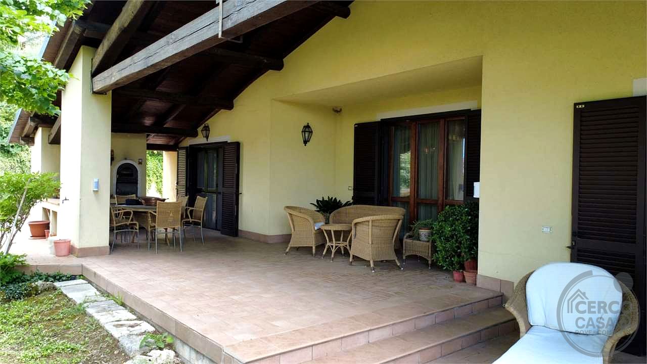 TODI - MONTELUPINO: PRESTIGIOSA VILLA PANORAMICA