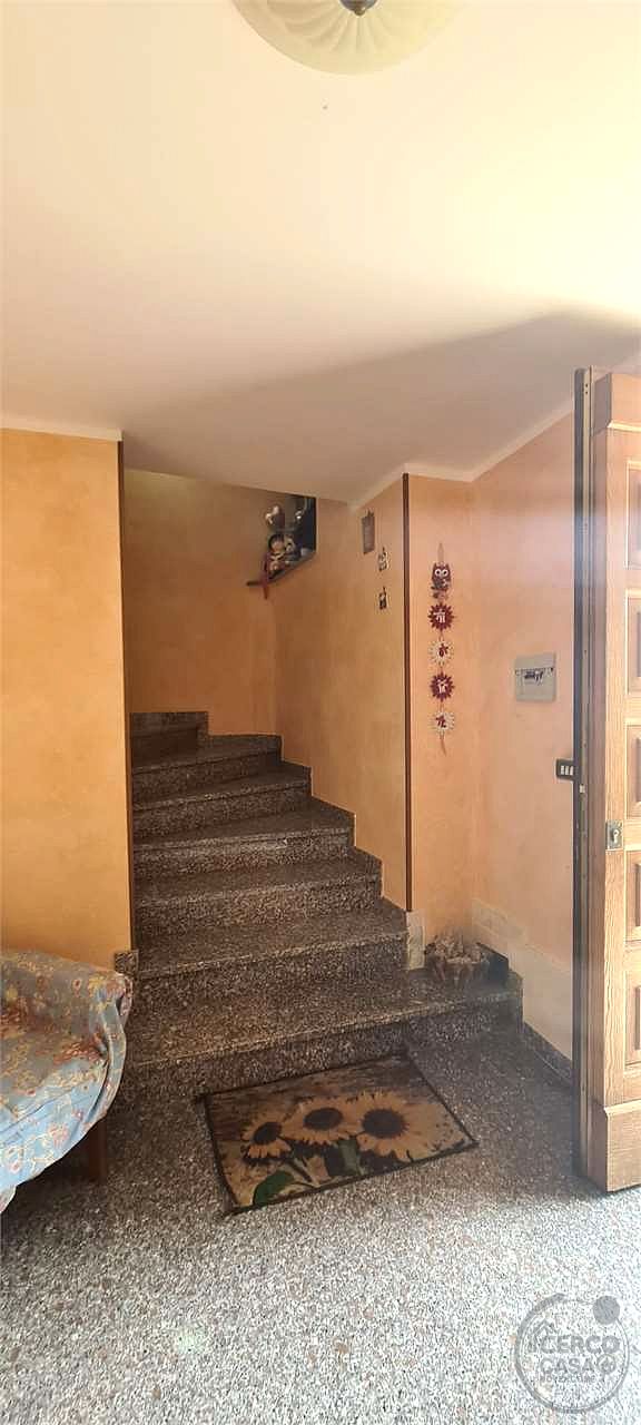 TODI - MONTEMOLINO: PORZIONE DI CASA CIELO-TERRA