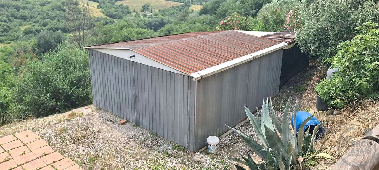 TODI - MONTEMOLINO: PORZIONE DI CASA CIELO-TERRA