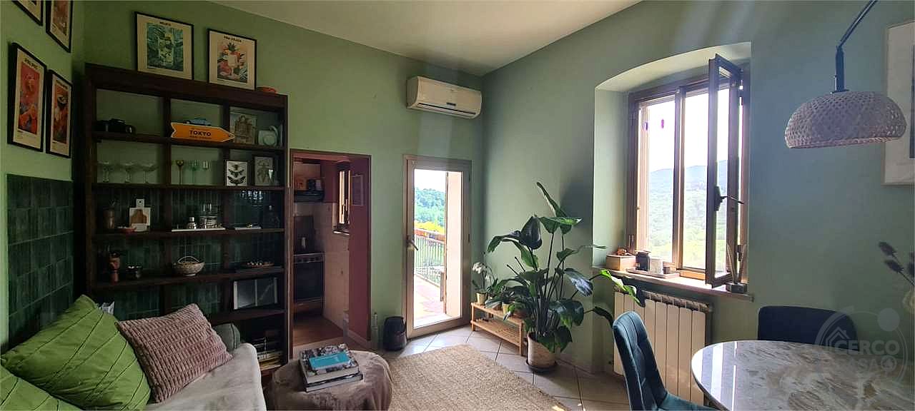 TODI - MONTEMOLINO: PORZIONE DI CASA CIELO-TERRA
