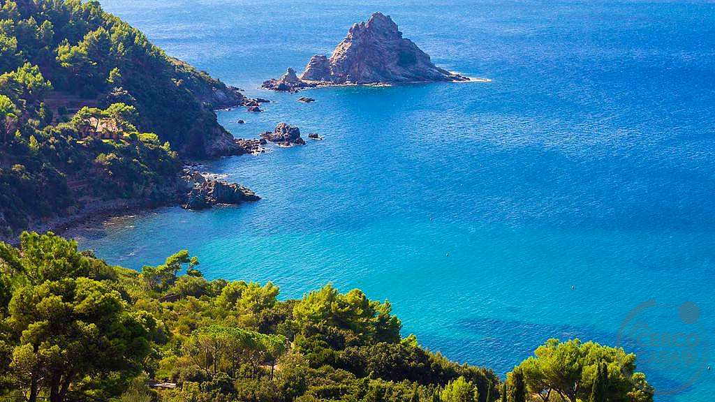 MONTE ARGENTARIO (PORTO SANTO STEFANO): TENUTA ESCLUSIVA
