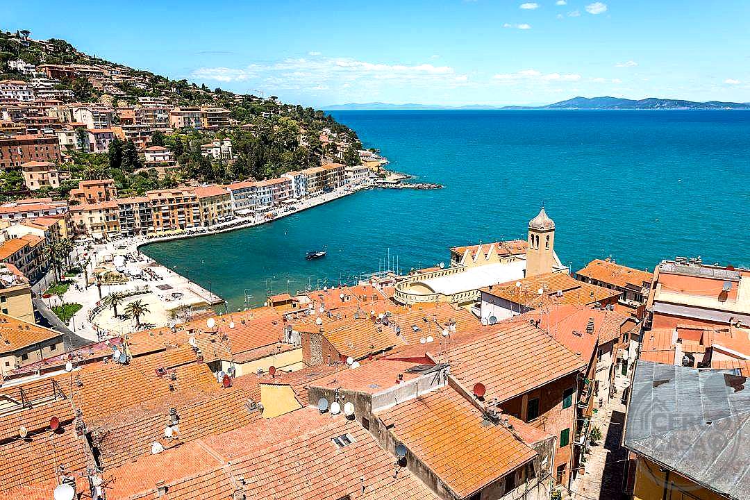 MONTE ARGENTARIO (PORTO SANTO STEFANO): TENUTA ESCLUSIVA