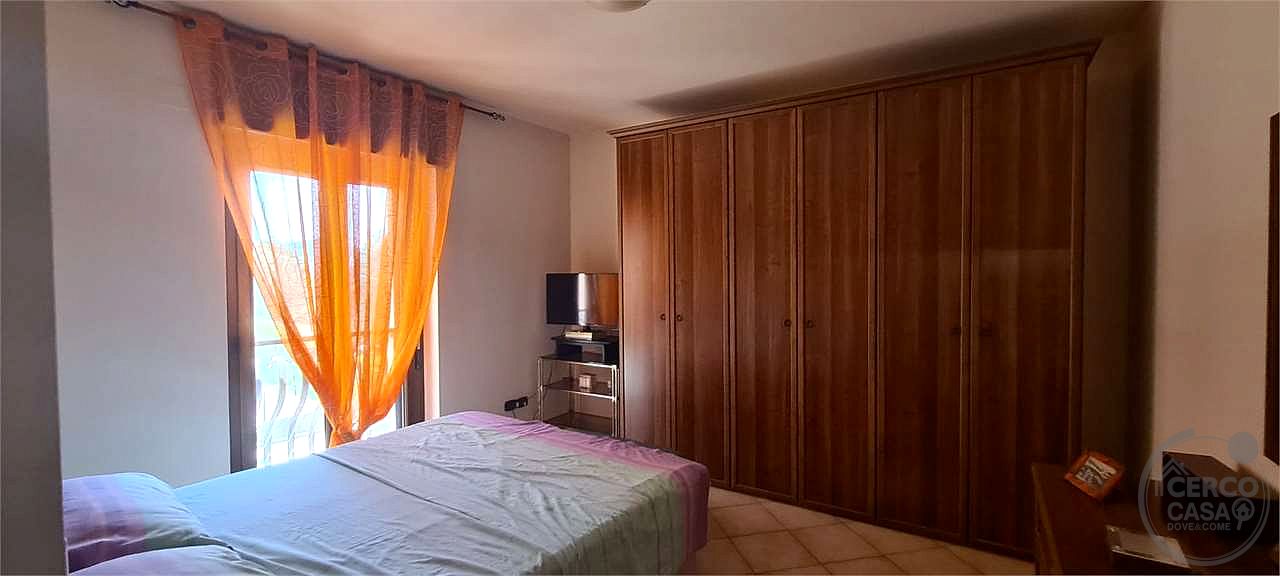 TODI - PIAN DI PORTO: APPARTAMENTO CON GARAGE