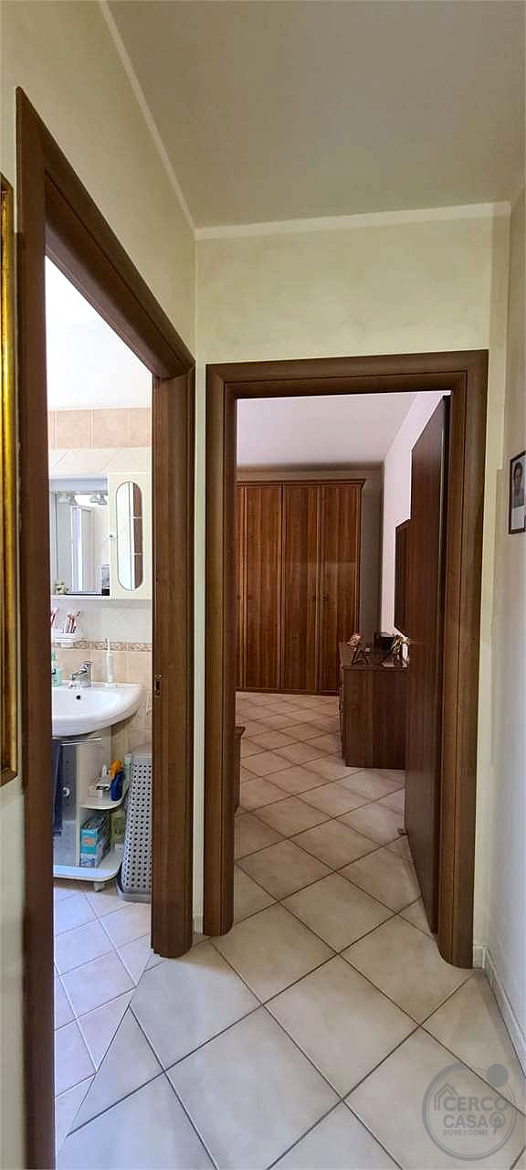TODI - PIAN DI PORTO: APPARTAMENTO CON GARAGE