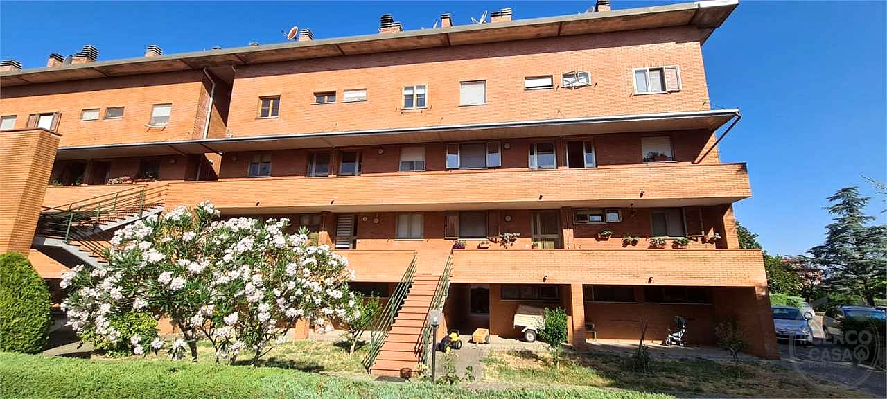 MARSCIANO (VIA LARGA): APPARTAMENTO SU DUE LIVELLI
