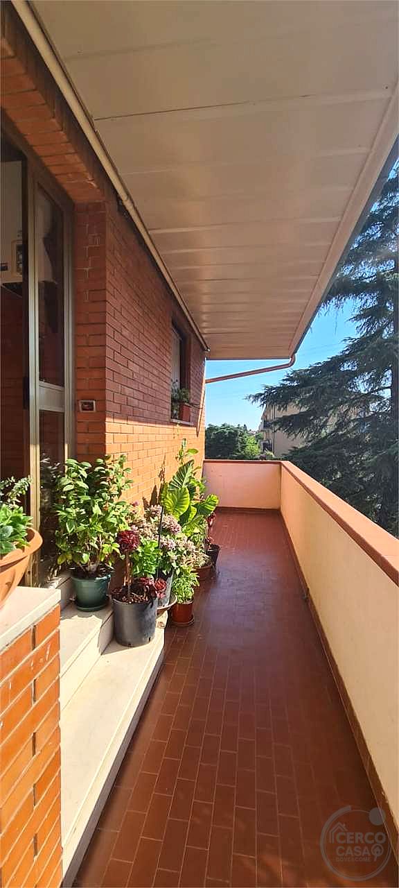 MARSCIANO (VIA LARGA): APPARTAMENTO SU DUE LIVELLI