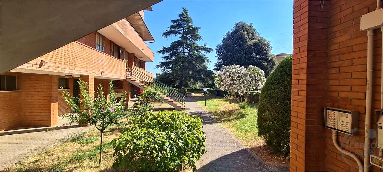 MARSCIANO (VIA LARGA): APPARTAMENTO SU DUE LIVELLI