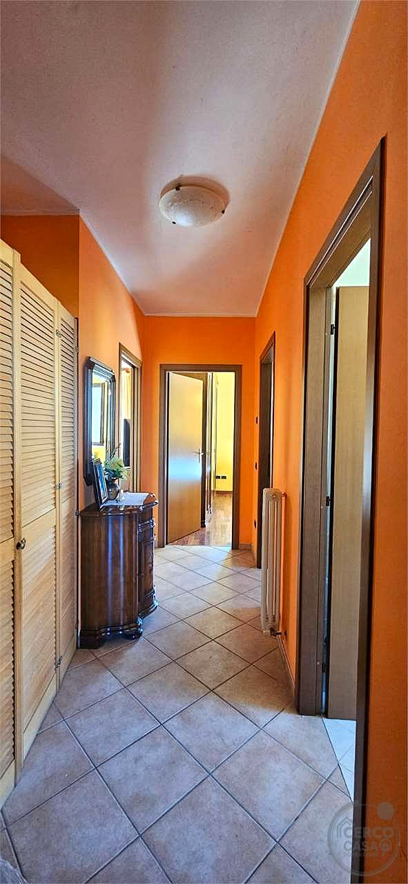 COLLAZZONE - COLLEPEPE: APPARTAMENTO CON GARAGE