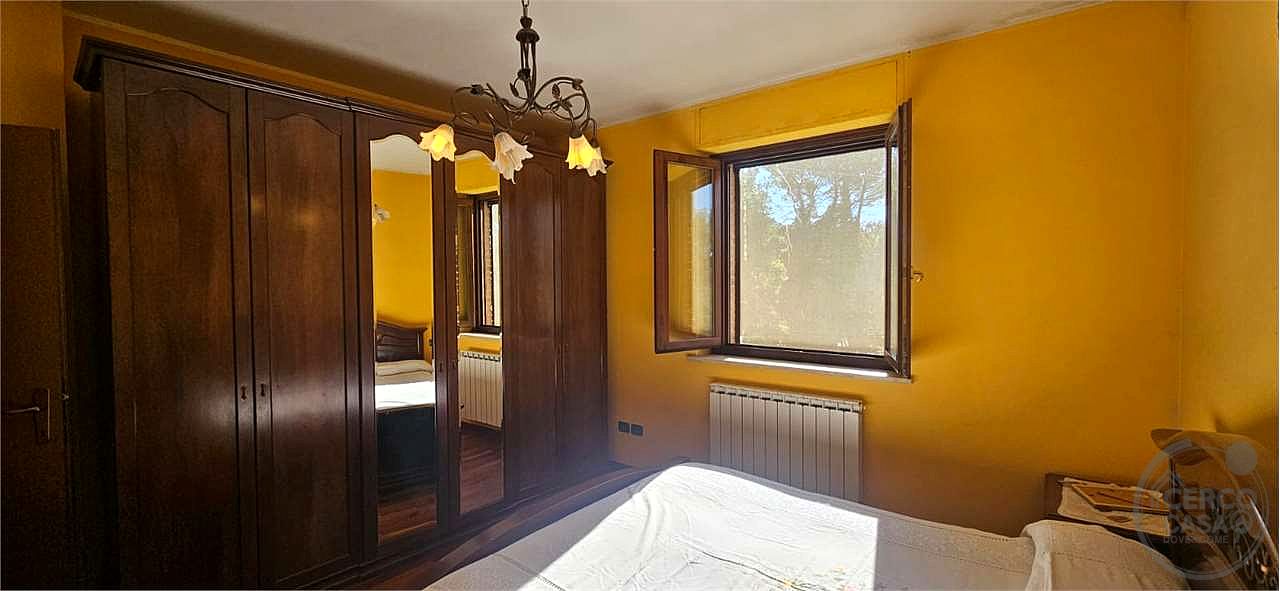 COLLAZZONE - COLLEPEPE: APPARTAMENTO CON GARAGE