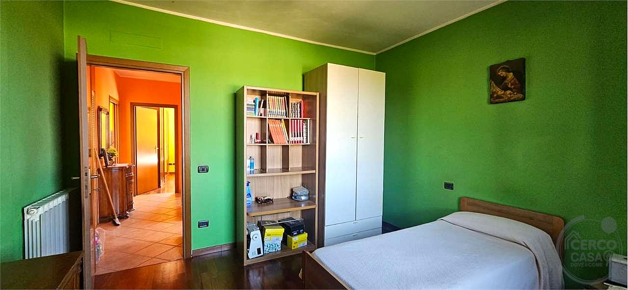 COLLAZZONE - COLLEPEPE: APPARTAMENTO CON GARAGE