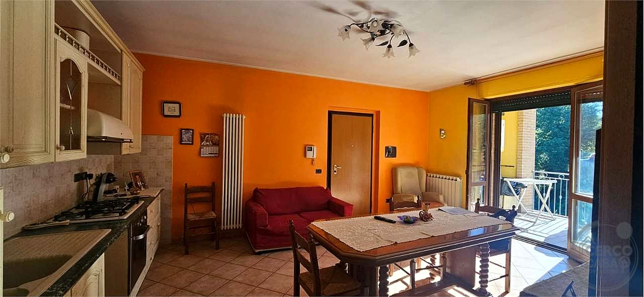 COLLAZZONE - COLLEPEPE: APPARTAMENTO CON GARAGE