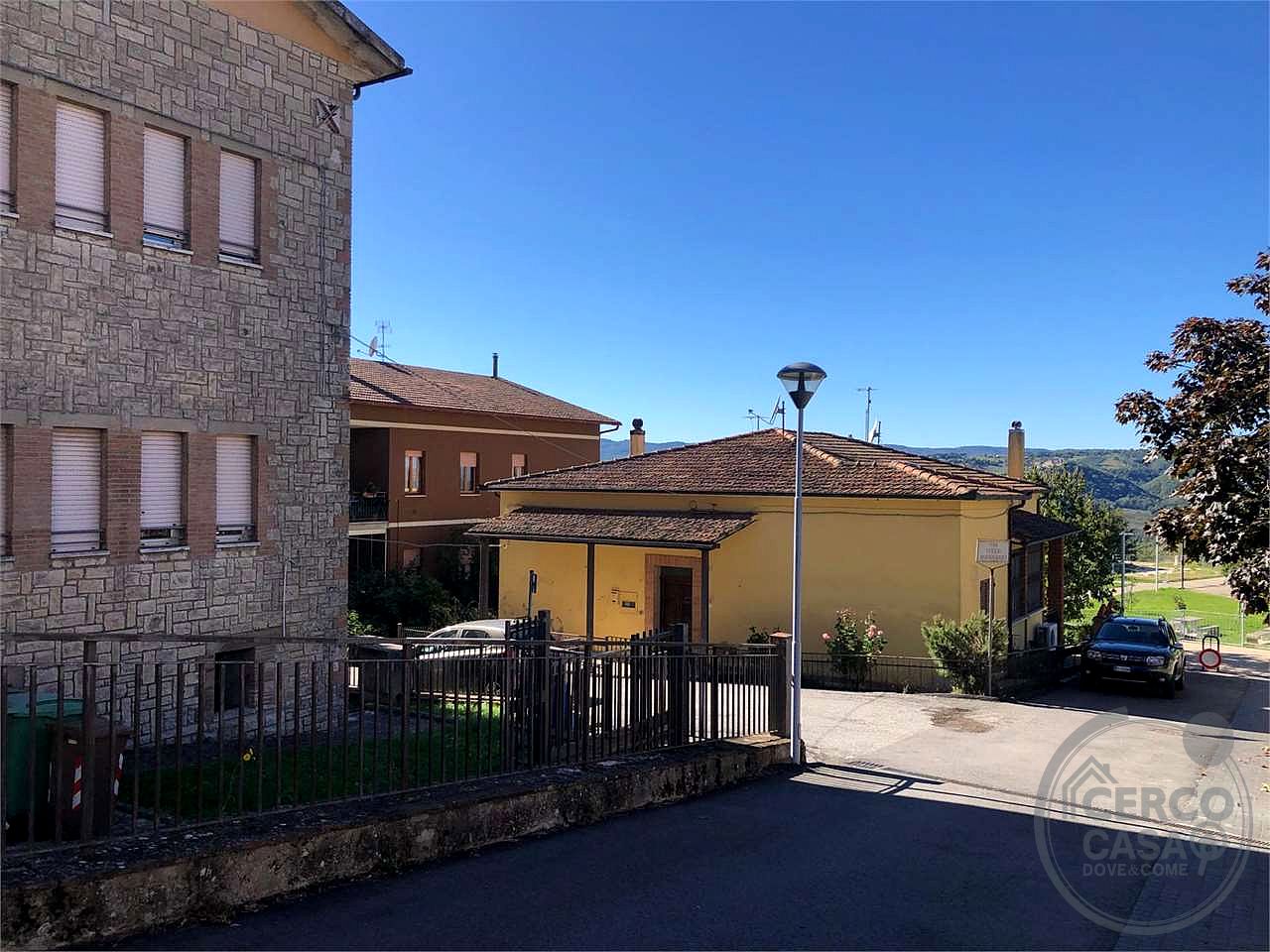 MONTE CASTELLO DI VIBIO: PORZIONE DI BIFAMILIARE CON PICCOLO GIARDINO ESCLUSIVO