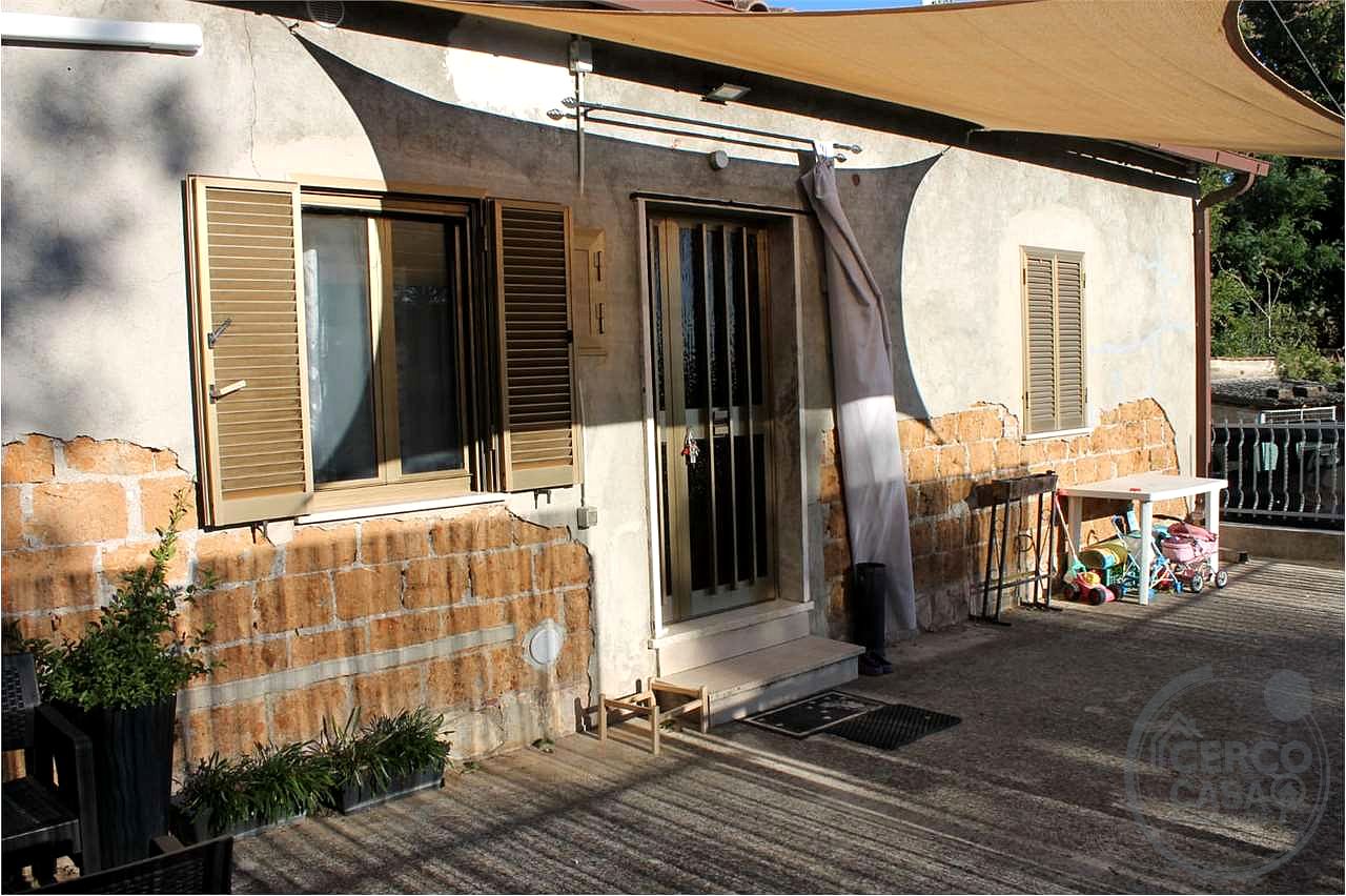 MASSA MARTANA: CASA SINGOLA SU UNICO LIVELLO