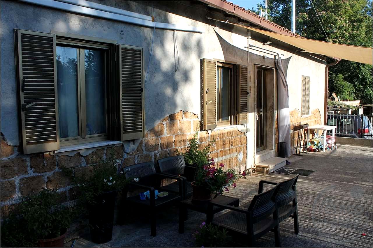 MASSA MARTANA: CASA SINGOLA SU UNICO LIVELLO