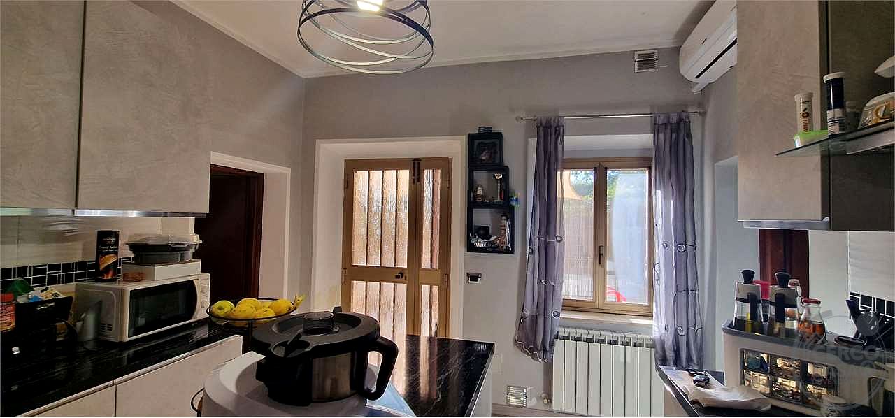 MASSA MARTANA: CASA SINGOLA SU UNICO LIVELLO
