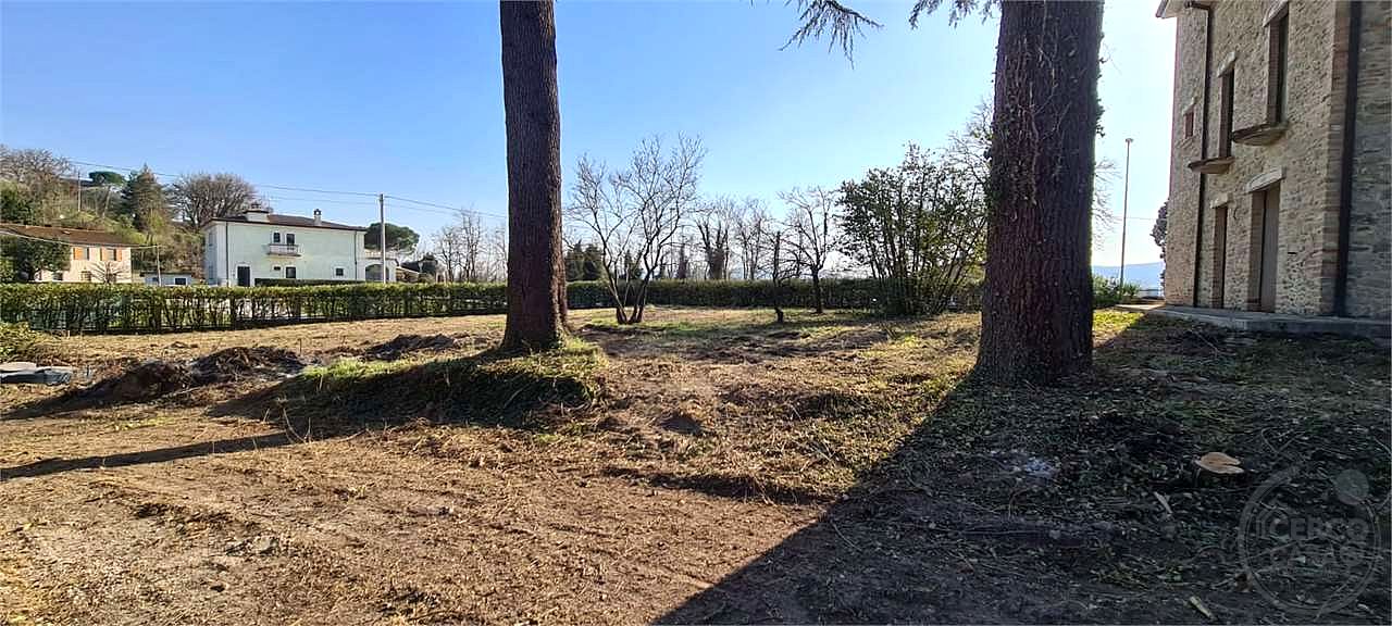 ACQUASANTA: VILLA IN PIETRA DI NUOVA COSTRUZIONE