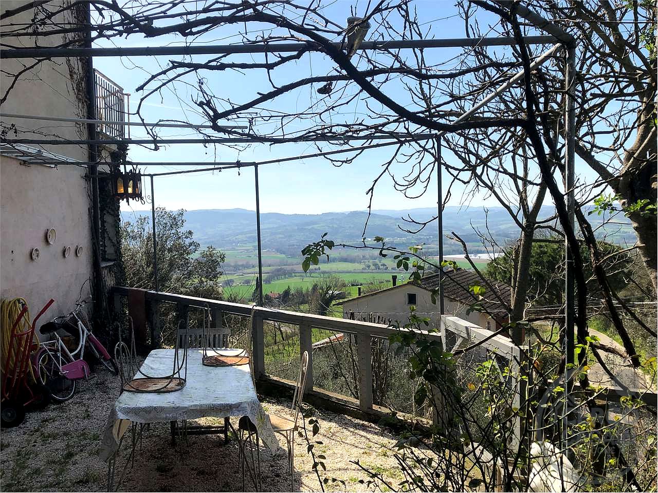 TODI - RIPAIOLI: VILLETTA STORICA PANORAMICA