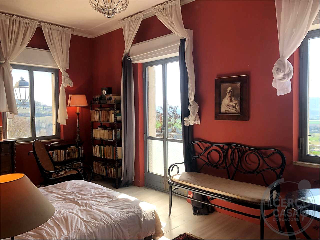 TODI - RIPAIOLI: VILLETTA STORICA PANORAMICA