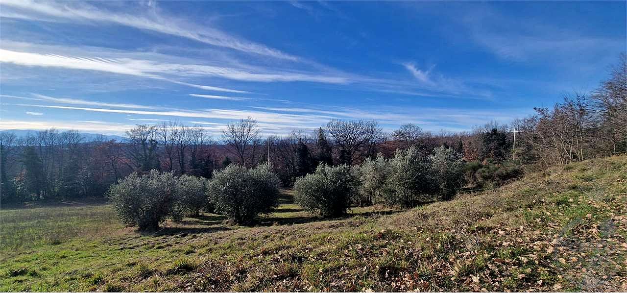 MASSA MARTANA - CASACCIA: CASALE IN PIETRA CON DEPANDANCE