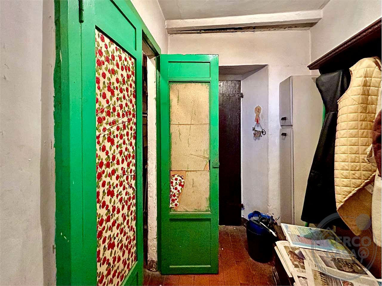 APPARTAMENTO CON AFFRESCHI DELL'800 IN PALAZZO NOBILIARE