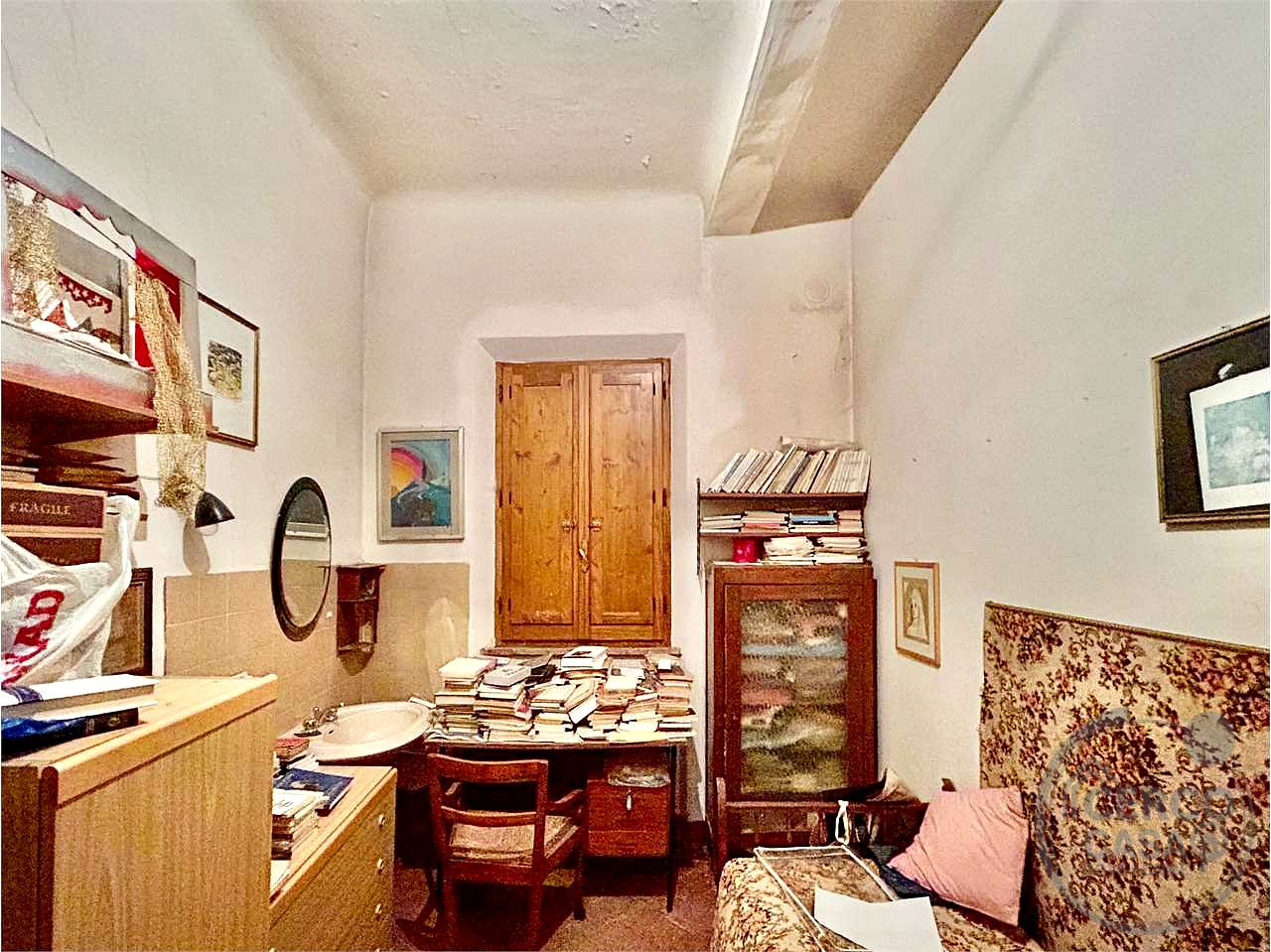 APPARTAMENTO CON AFFRESCHI DELL'800 IN PALAZZO NOBILIARE