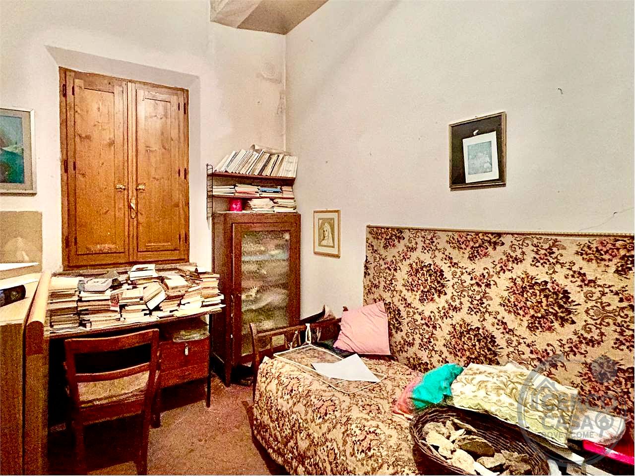 APPARTAMENTO CON AFFRESCHI DELL'800 IN PALAZZO NOBILIARE