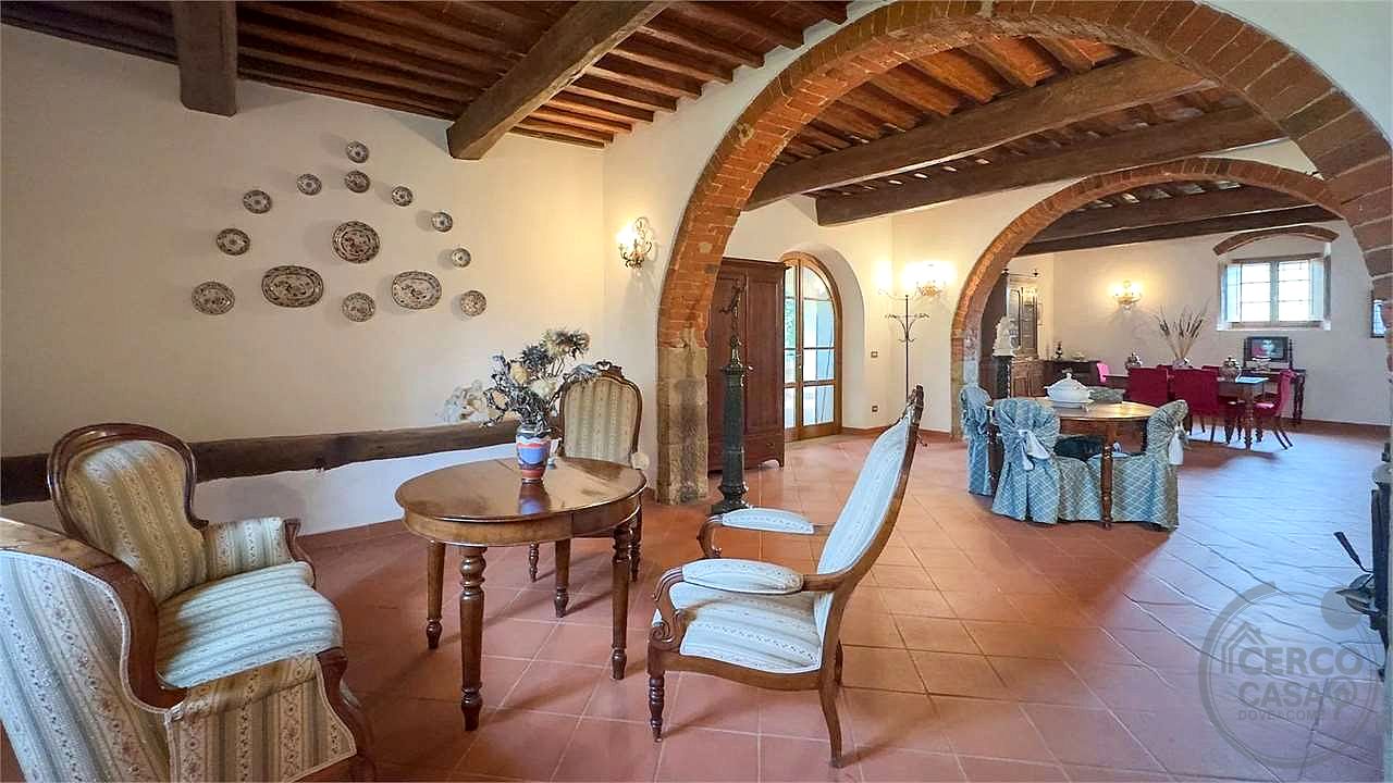 SPLENDIDA TENUTA NEL CUORE DEL VALDARNO (FIRENZE)