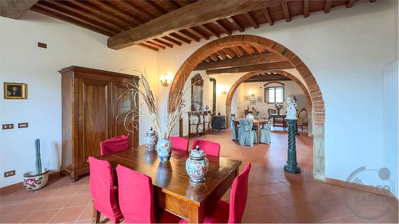 SPLENDIDA TENUTA NEL CUORE DEL VALDARNO (FIRENZE)