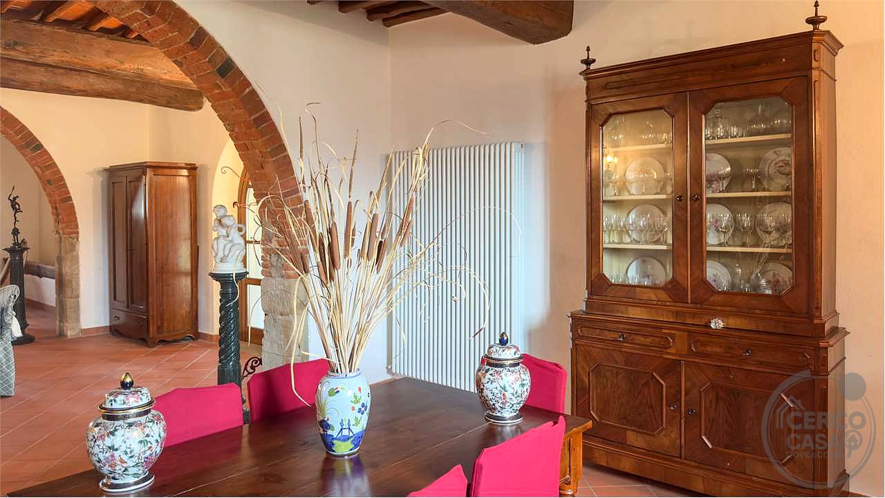SPLENDIDA TENUTA NEL CUORE DEL VALDARNO (FIRENZE)