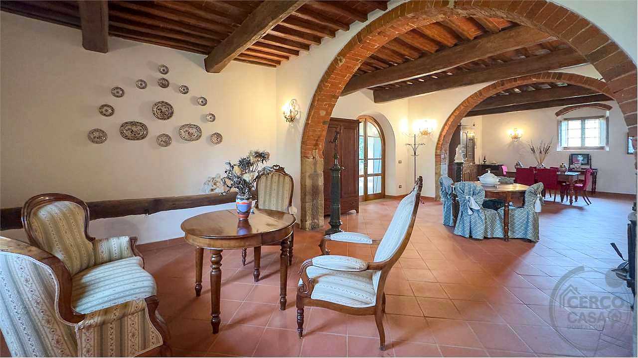SPLENDIDA TENUTA NEL CUORE DEL VALDARNO (FIRENZE)