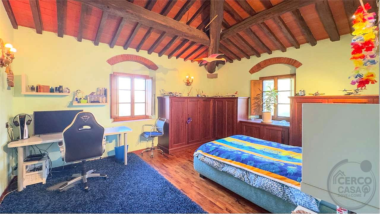 SPLENDIDA TENUTA NEL CUORE DEL VALDARNO (FIRENZE)